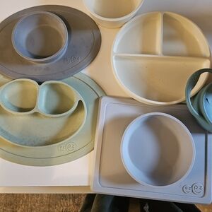 EZPZ & MORE Silicone Baby Feeding Set